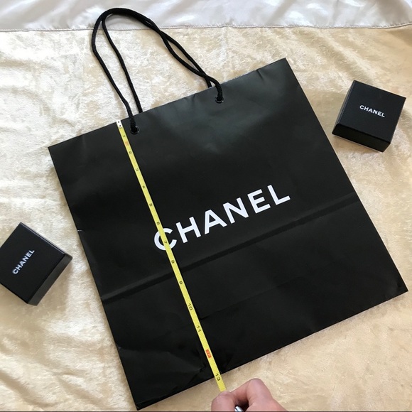Chanel shopping bag - Picture 2 of 7
